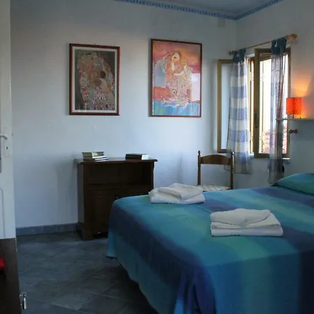 Typical Sicilian One Bedroom In The Heart Of The Historic Center